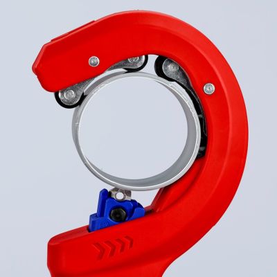 43. Knipex 90 23 01 BK Handrohrschneider