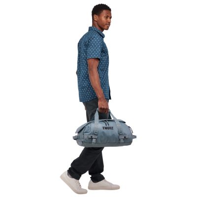 10. Thule Chasm Reisetasche aus recyceltem Material, 30 l, Farbe: Teichgrau