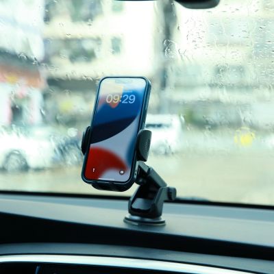 18. Joyroom Autotelefonhalter mit ausziehbarem Teleskoparm für Armaturenbrett und Windschutzscheibe schwarz (JR-ZS259)