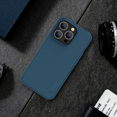 14. Nillkin Super Frosted Shield Pro Hülle für iPhone 14 Pro Max Rückseite blau