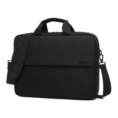 3. ADDISON NOTIZBUCHTASCHE BIS ZU 15,6" UPTOWN 15
