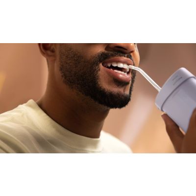 4. Philips Sonicare Compact Flosser 1000 HX3333/23 Munddusche