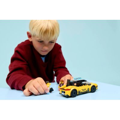 9. LEGO City 60487 Gelbes Taxi