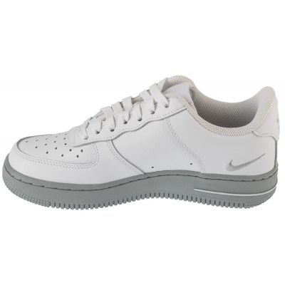 4. Nike Air Force 1 '07 M HV6418-100 Schuhe