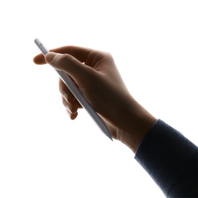 10. Baseus Smooth Writing 2 Aktiv-Stift mit kabelloser induktiver Ladefunktion – Weiß