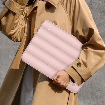 8. Tech-Protect Puffy 15-16" Laptoptasche - Rosa