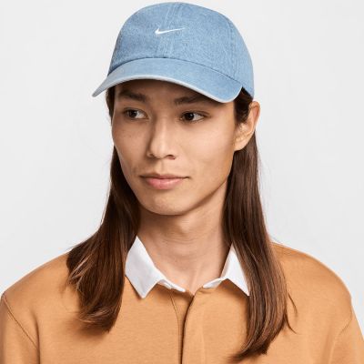 4. Nike Club Cap HF0383-429