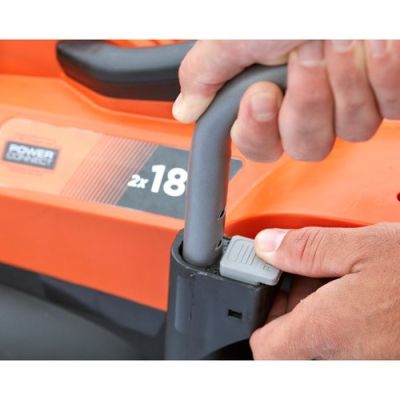 10. Black & Decker BCMW3318L2 Akku für Rasenmäher, schwarz/orange