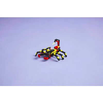 2. LEGO Creator 3-in-1 31159 – Wildtiere: Erstaunliche Spinne
