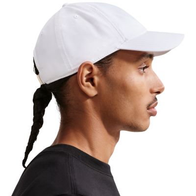 4. Nike Dri-FIT Club Cap Weiß FB5372 101