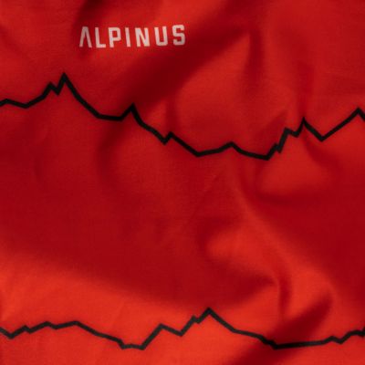 3. Alpinus Zuzi Alp Hos Schornstein 1