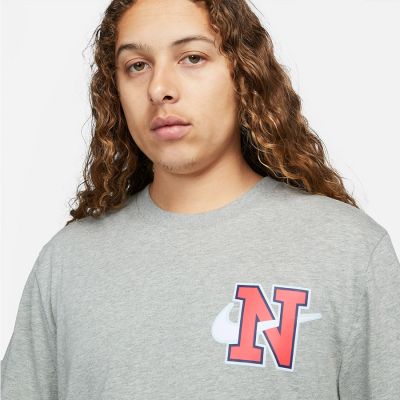 5. Nike Sportswear T-Shirt M FD1320-063