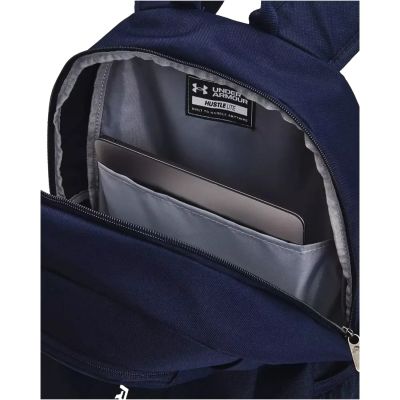 7. Under Armour Hustle Lite Rucksack 1364180-410