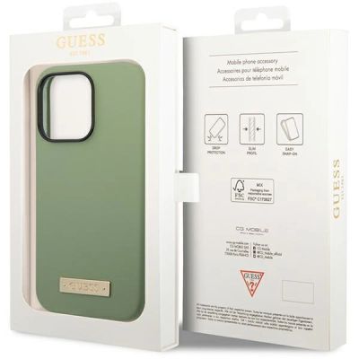 8. Guess Silikon Logo Plate MagSafe Hülle für iPhone 14 Pro Max – grün