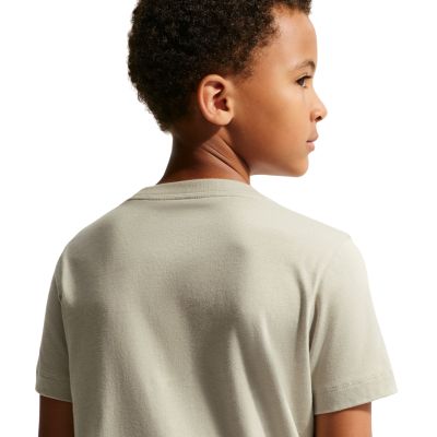 7. Nike Sportswear Kinder-T-Shirt Grün FZ5177 304