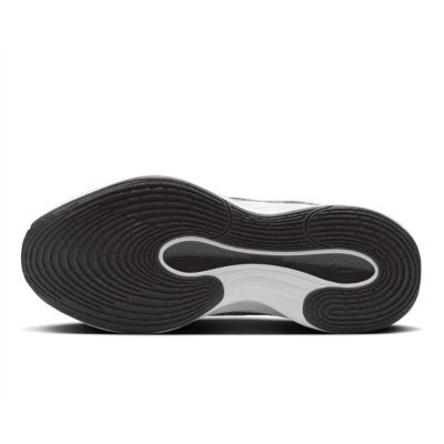 4. NIKE GT HUSTLE ACADEMY SCHUHE FJ7791-102