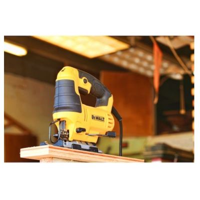 6. 650W DEWALT DWE349 Elektro-Stichsäge