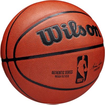 12. WILSON AUTHENTIC Indoor- und Outdoor-Basketball Größe 7