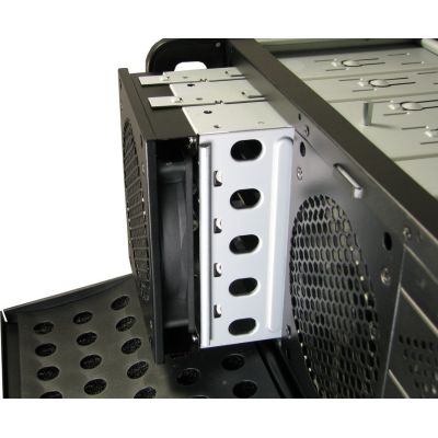 6. Inter-Tech IPC 4U-4129L Rack, silberfarben, Metallic