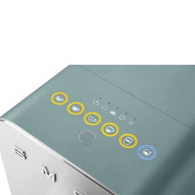 9. SMEG BCC13EGMEU Kaffeemaschine