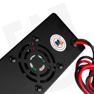 4. Mikroprozessorgesteuertes Ladegerät 6–12 V 15 A + Batterieladegerät W14017 WUBER