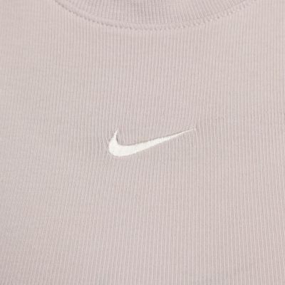 4. Nike Sportswear Chill Knit Damen-T-Shirt Beige FB8279 019