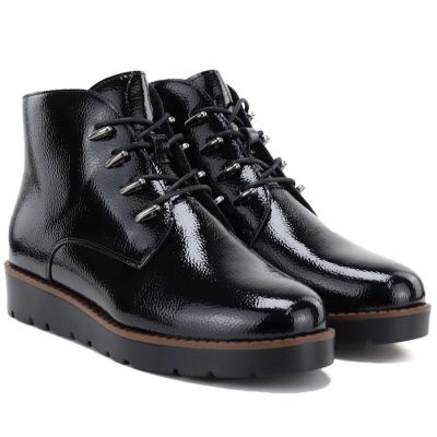 4. Schwarze Keilstiefeletten aus Lackleder für Damen von Potocki (Z25-JE19360)