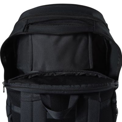 5. Nike Academy Team L Rucksack IO0912-010 – ein Sportrucksack mit Ball- und Laptopfach