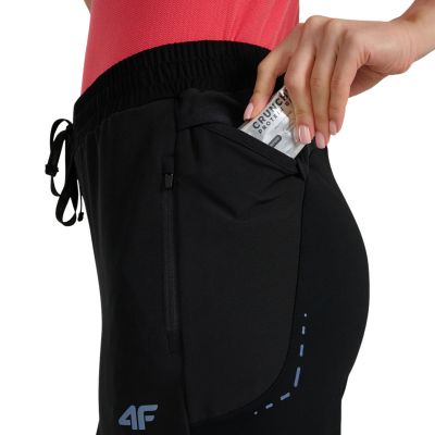 7. Damenhose 4F FNK F0931 tiefschwarz 4FWAW25TFTRF0931 20S