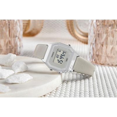 6. CASIO Vintage Damenuhr LA680WEL-8EF + Box