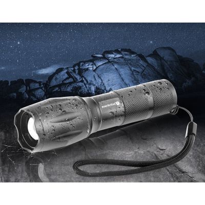 6. EVERACTIVE CREE XM-L2 LED-Handlampe 18650 / 3x AAA FL600