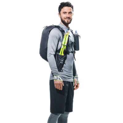 2. Deuter Ascender 7 schwarzer Laufrucksack