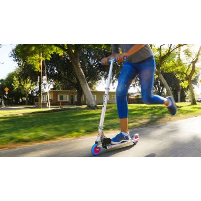3. Razor Model A Holographic Kinderroller (ANGEBOT)