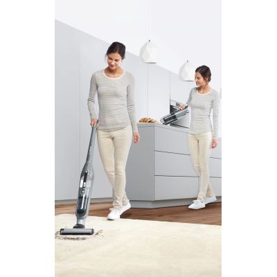 22. Bosch BCH3P210 Akku-/Stielstaubsauger mit integrierter Bürste, beutellos, 0,4 l, netz-/akkubetrieben, schwarz/grau