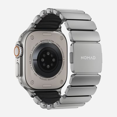 5. Nomad Stratos Armband aus natürlichem Titan