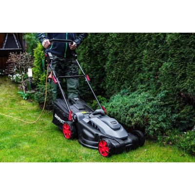 10. Elektrischer Rasenmäher 1500W Graphit, Schnittbreite 360mm