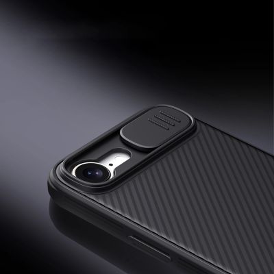9. Nillkin CamShield Pro Magnethülle für iPhone 16e / 17e – Schwarz
