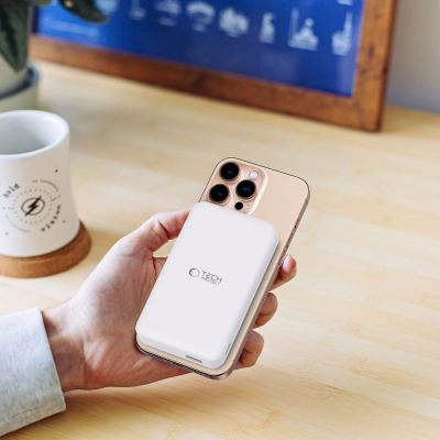 9. Powerbank Tech-Protect PB24 LifeMag QI2 MagSafe 10000 mAh - weiß