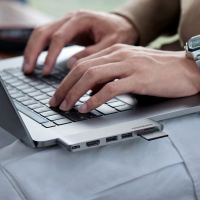 4. HUB Ugreen CM380 2xUSB C - HDMI/2xUSB 3.0/SD TF/USB C PD - Grau