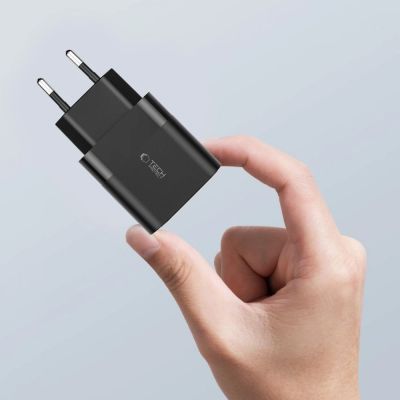 7. Tech-Protect C30W USB-C PD 30W / USB-A QC 3.0 Netzwerkladegerät – Schwarz