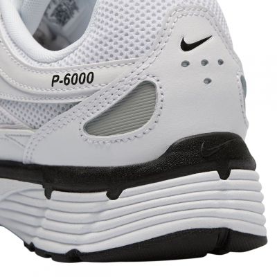 7. Nike Herrenschuhe P-6000 CD6404-107