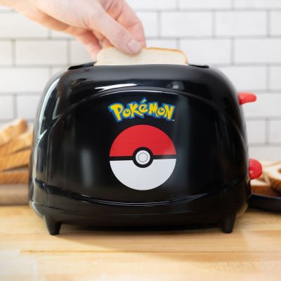 4. Mad Monkey Pokémon – Toaster (2 Stück). Schwarz, Rot, Weiß.