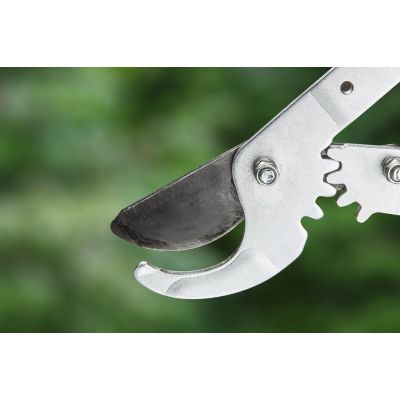 3. Verto 15G256 Gartenschere