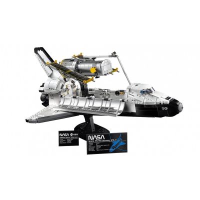22. LEGO Icons 10283 NASA Space Shuttle Discovery