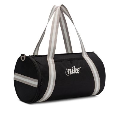 2. Nike Retro-Tasche DR6261-014