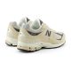 11. New Balance M2002RFA Unisex-Sportschuhe