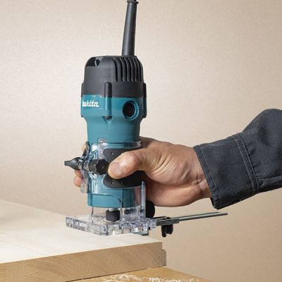 4. MAKITA 3711 530W elektrische Fräsmaschine