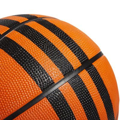 7. adidas 3-Streifen Gummi X3 Basketball HM4970