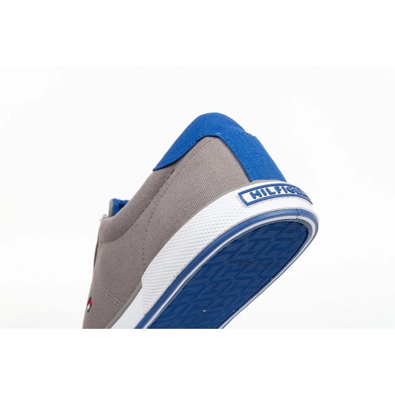 22. Tommy Hilfiger Sneaker M FM0FM00596039