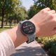 4. Tech-Protect Silikon-Air-Armband für Samsung Galaxy Watch 40/44/46 mm – Hellgrau